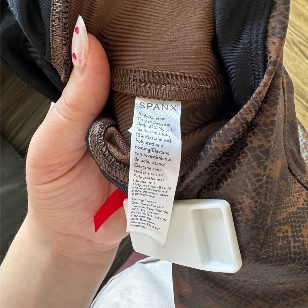 SPANX Faux Leather Snake Shine Leggings Brown M - Picture 10 of 15